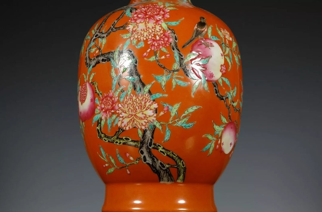 Fine ANTIQUE Rare Qing Dynasty Chinese  Porcelain Famille Rose Flower and Peach Vase