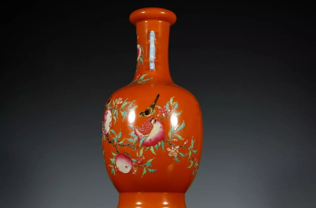 Fine ANTIQUE Rare Qing Dynasty Chinese  Porcelain Famille Rose Flower and Peach Vase