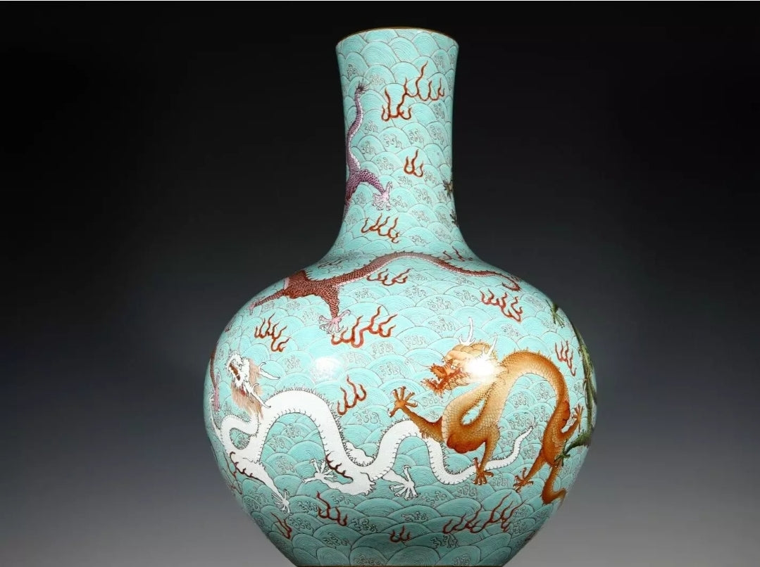 Fine Rare Qing Dynasty Chinese Porcelain Famille Rose Nine Dragon Vase ANTIQUE QIANLONG